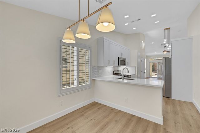1705 Eagle Peak Way, Las Vegas, NV 89134