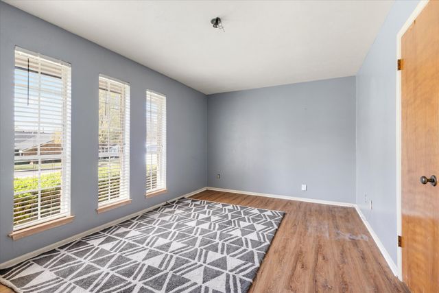 1905 Alamo Drive, Arlington, TX 76012