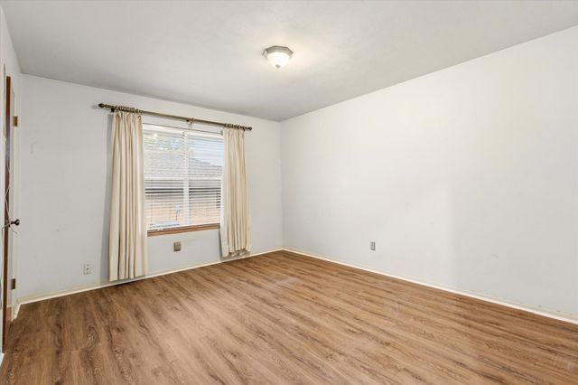 1905 Alamo Drive, Arlington, TX 76012