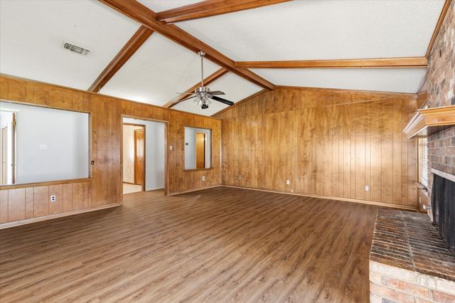 1905 Alamo Drive, Arlington, TX 76012