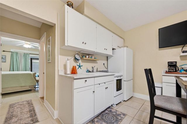 908 VILLAS DRIVE 29, Venice, FL 34285
