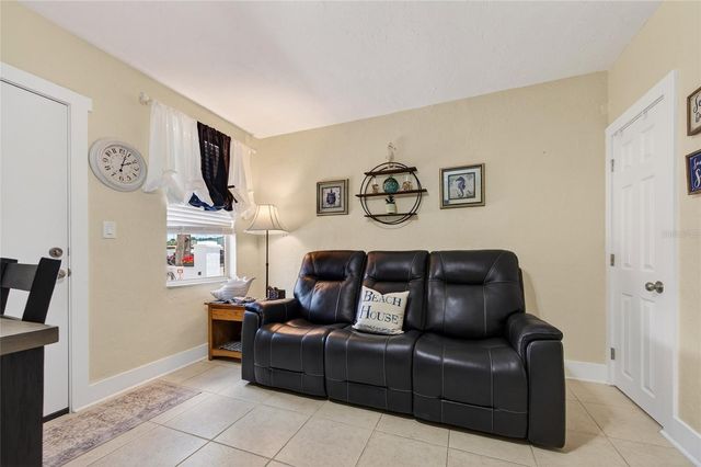 908 VILLAS DRIVE 29, Venice, FL 34285