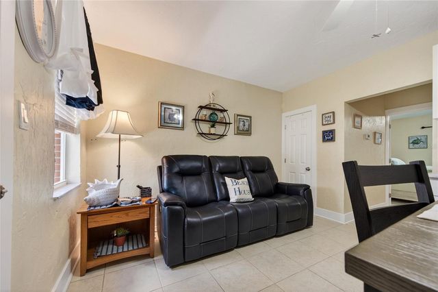 908 VILLAS DRIVE 29, Venice, FL 34285
