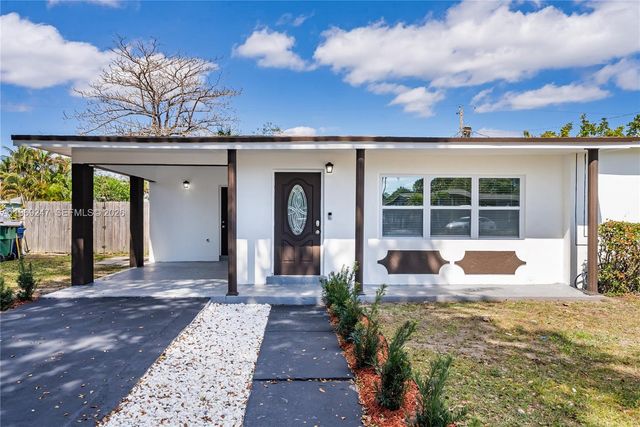 3341 NW 7th St, Lauderhill, FL 33311