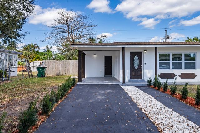 3341 NW 7th St, Lauderhill, FL 33311