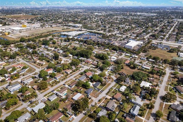 3341 NW 7th St, Lauderhill, FL 33311