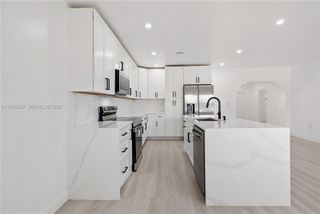 3341 NW 7th St, Lauderhill, FL 33311