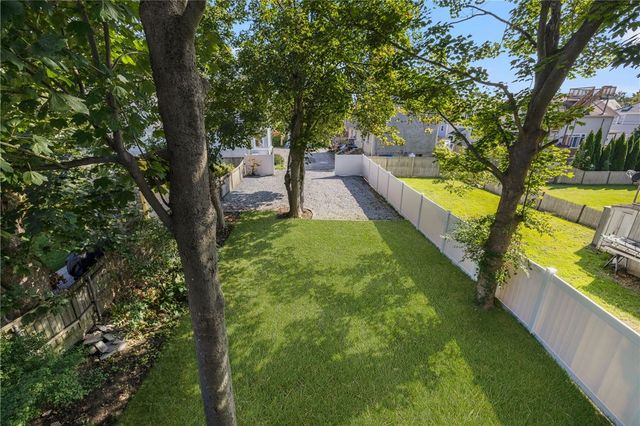7 Sheffield Avenue, Newport, RI 02840