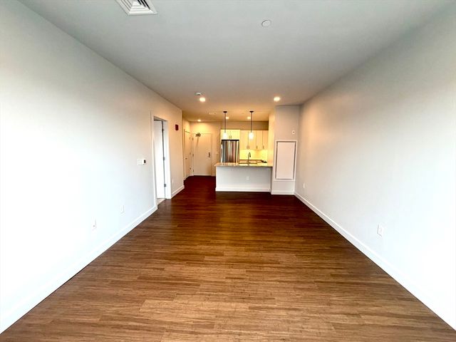 45 East Central 313, Natick, MA 01760