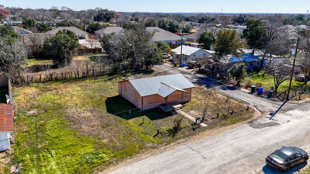 510 Volunteer, Seguin, TX 78155