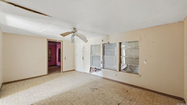 510 Volunteer, Seguin, TX 78155