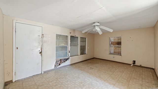 510 Volunteer, Seguin, TX 78155