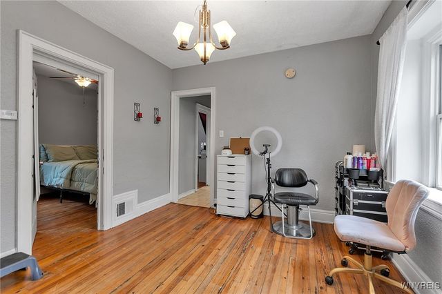 11 Hoyt Street, Buffalo, NY 14213