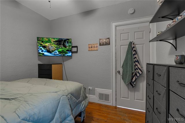 11 Hoyt Street, Buffalo, NY 14213