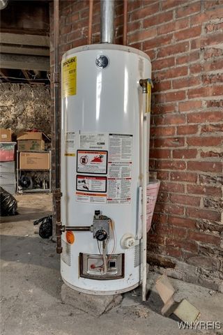 11 Hoyt Street, Buffalo, NY 14213