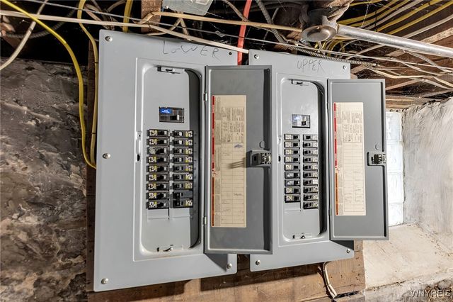 11 Hoyt Street, Buffalo, NY 14213