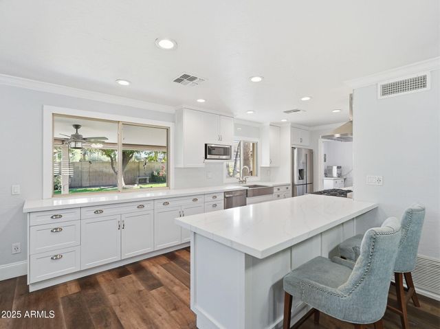 7039 N VIA DE AMIGOS --, Scottsdale, AZ 85258