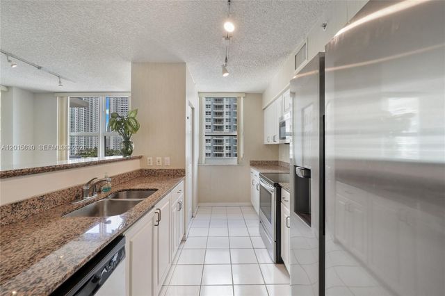 1155 BRICKELL BAY DR 1602, Miami, FL 33131