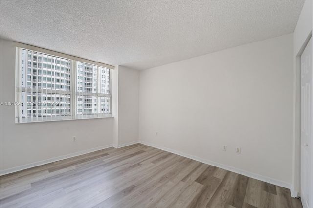 1155 BRICKELL BAY DR 1602, Miami, FL 33131