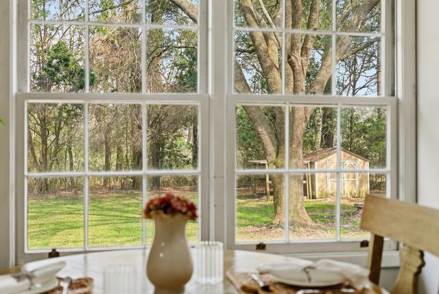 203 Forest Circle, Summerville, SC 29483