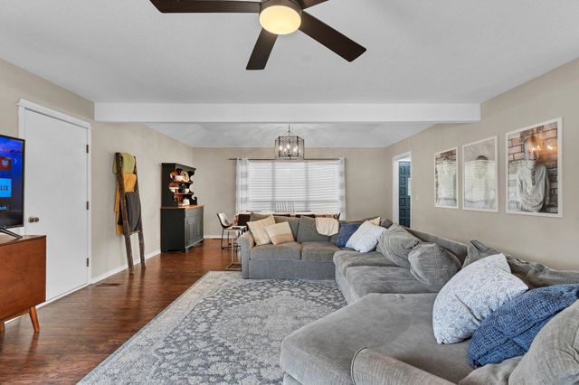 24 E Huntington, Augusta, KS 67010