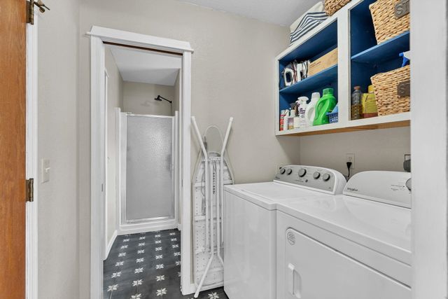 24 E Huntington, Augusta, KS 67010