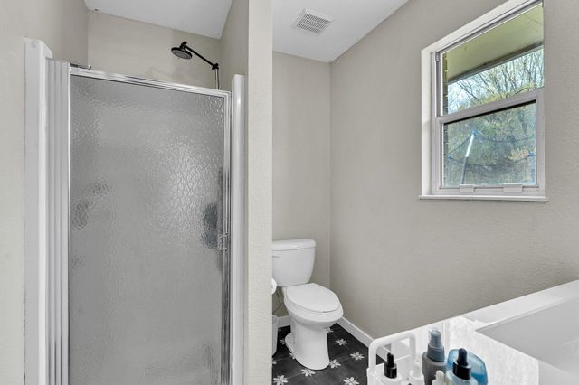 24 E Huntington, Augusta, KS 67010