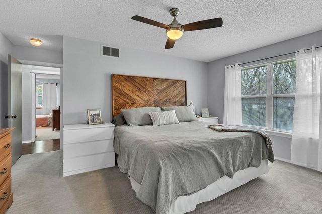 24 E Huntington, Augusta, KS 67010