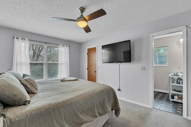 24 E Huntington, Augusta, KS 67010