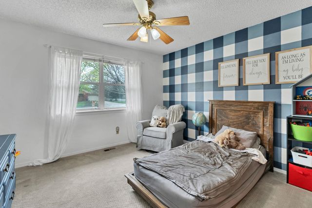 24 E Huntington, Augusta, KS 67010