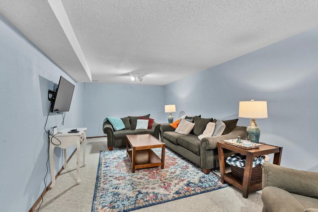 24 E Huntington, Augusta, KS 67010