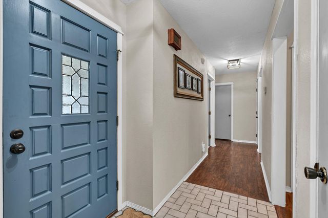 24 E Huntington, Augusta, KS 67010