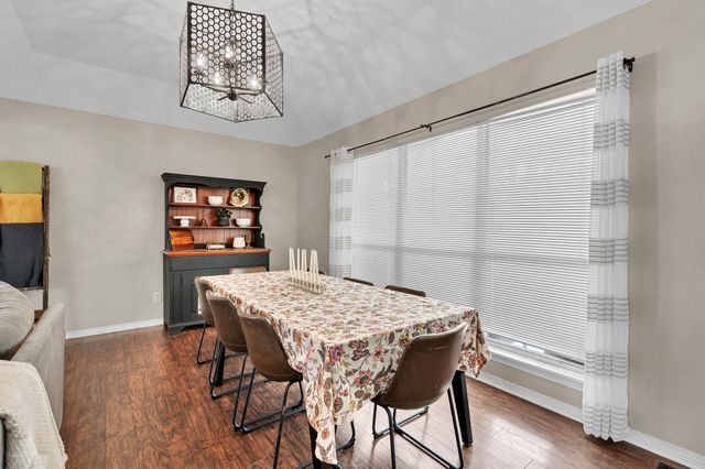 24 E Huntington, Augusta, KS 67010