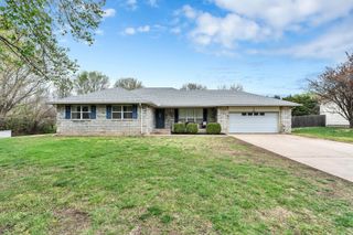 24 E Huntington, Augusta, KS 67010