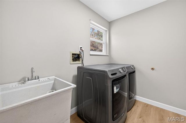 972 San Sebastian Drive, Fenton, MO 63026