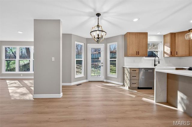 972 San Sebastian Drive, Fenton, MO 63026