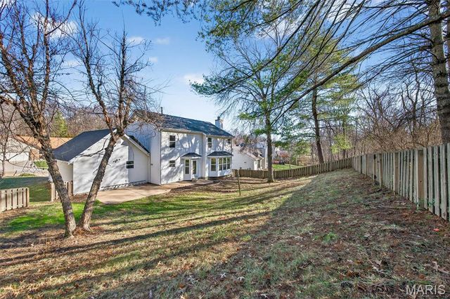 972 San Sebastian Drive, Fenton, MO 63026