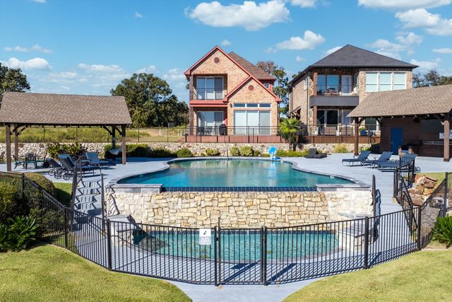 115 Marina Drive, Mabank, TX 75156
