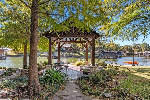 115 Marina Drive, Mabank, TX 75156