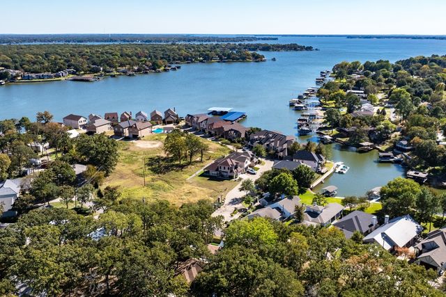 115 Marina Drive, Mabank, TX 75156