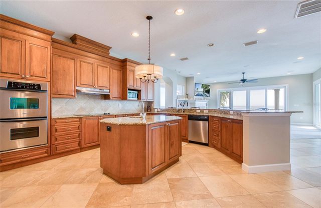 5918 BAHAMA SHORES DRIVE S, St Petersburg, FL 33705