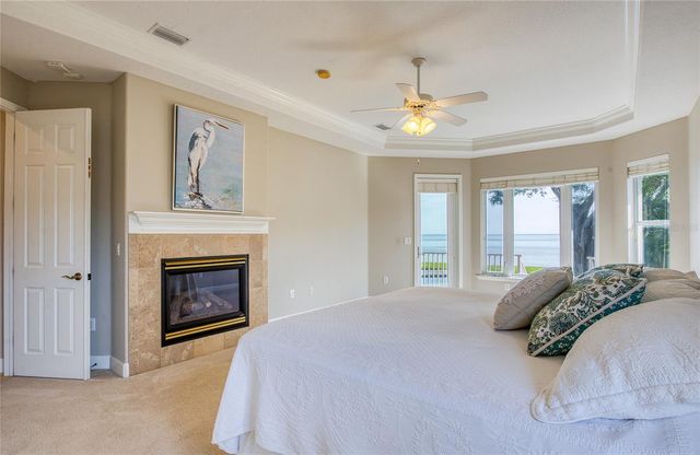 5918 BAHAMA SHORES DRIVE S, St Petersburg, FL 33705