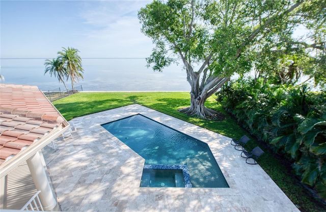 5918 BAHAMA SHORES DRIVE S, St Petersburg, FL 33705