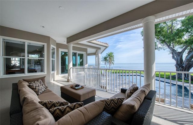 5918 BAHAMA SHORES DRIVE S, St Petersburg, FL 33705