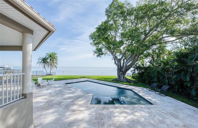 5918 BAHAMA SHORES DRIVE S, St Petersburg, FL 33705