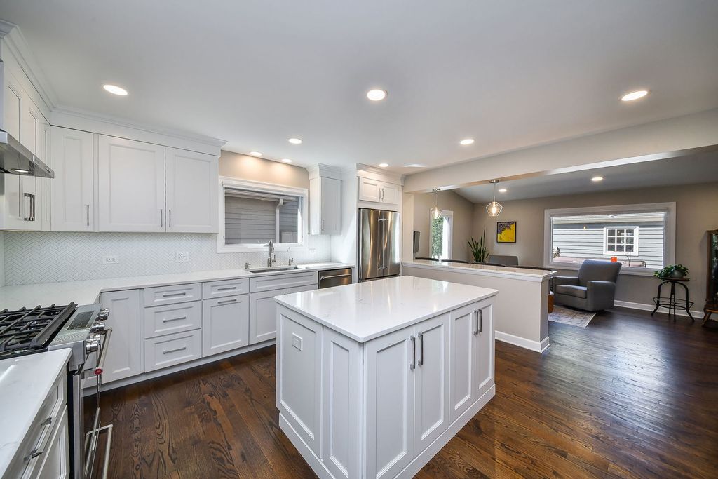 196 Kenilworth Avenue, Glen Ellyn, IL 60137 — photo 2