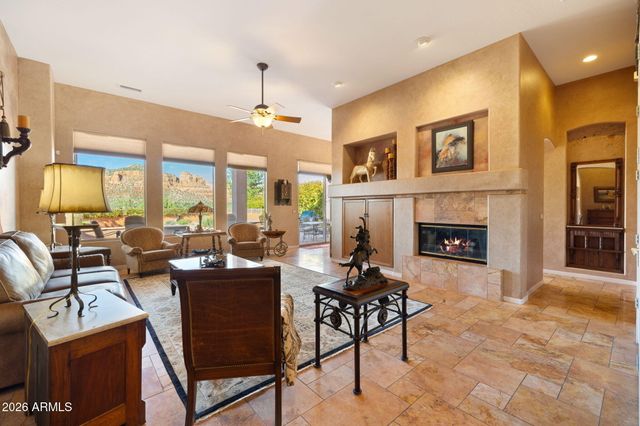 215 WHITE TAIL Drive, Sedona, AZ 86351
