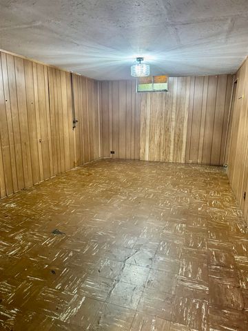 1707 S Erie, Wichita, KS 67211