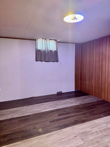 1707 S Erie, Wichita, KS 67211