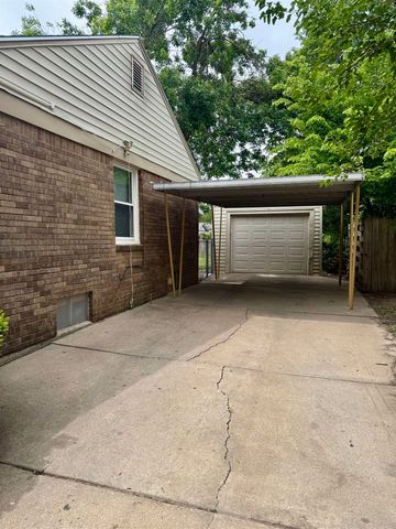 1707 S Erie, Wichita, KS 67211